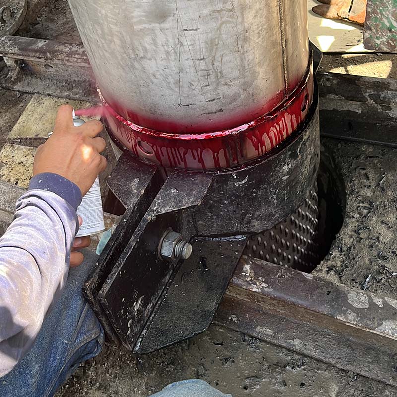 Perforación de un pozo tubular de 60.0 m de profundidad, entubado con tubería de acero inoxidable AISI 304L de 15" de diámetro.